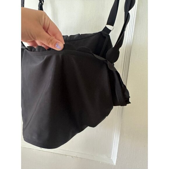 Women’s size 1x-large black scalloped bikini top - Picture 4 of 6